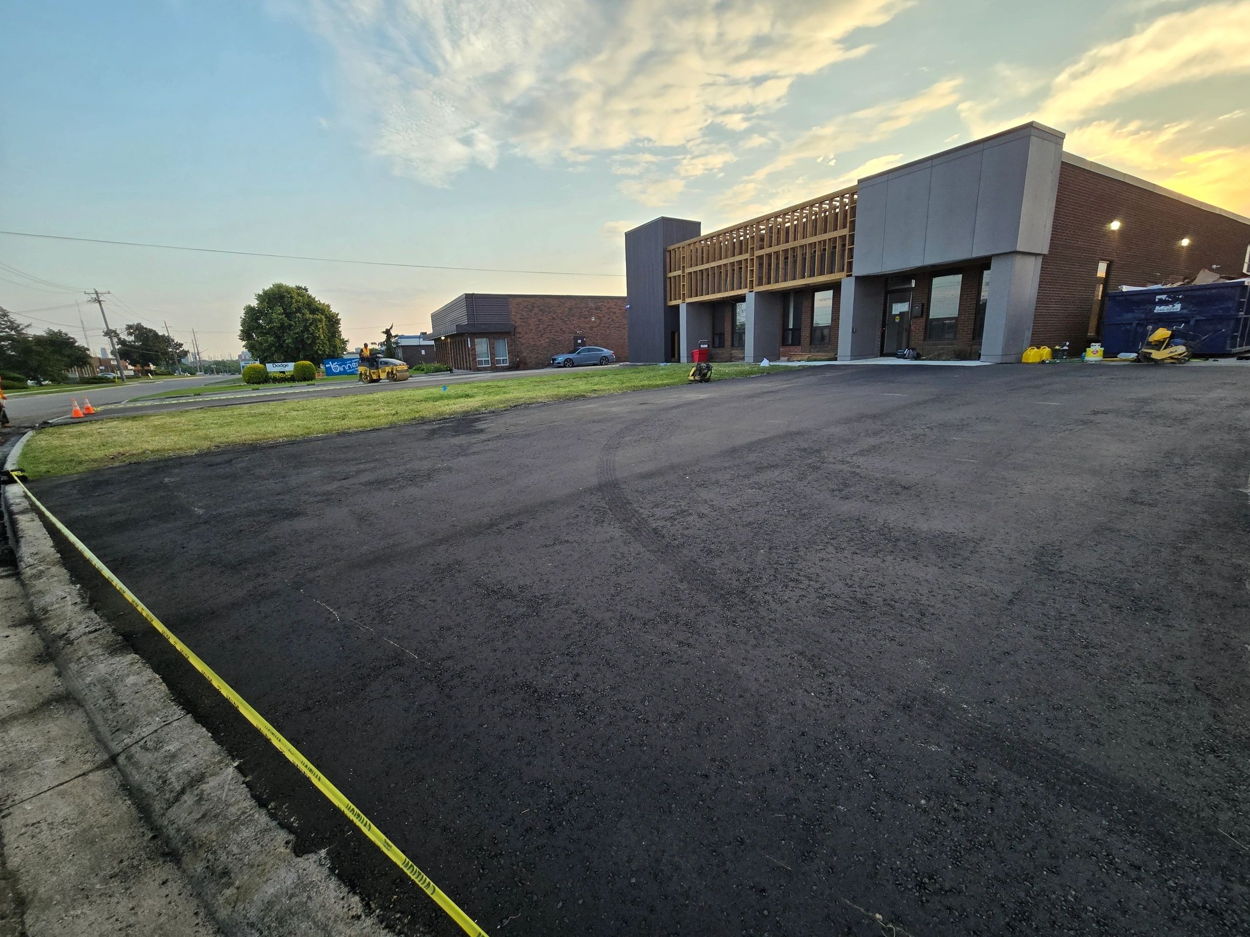 asphalt paving contractors